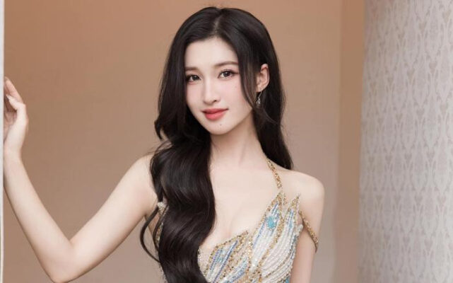Á hậu Phương Nhi